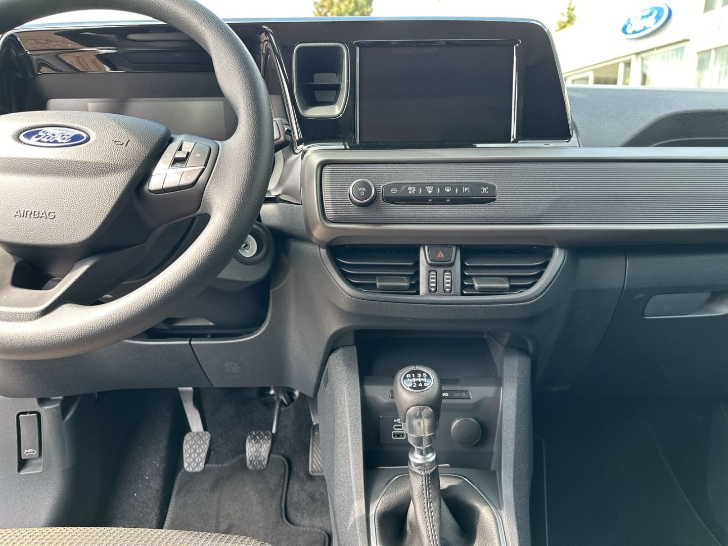 Ford Tourneo Courier - Bild 13