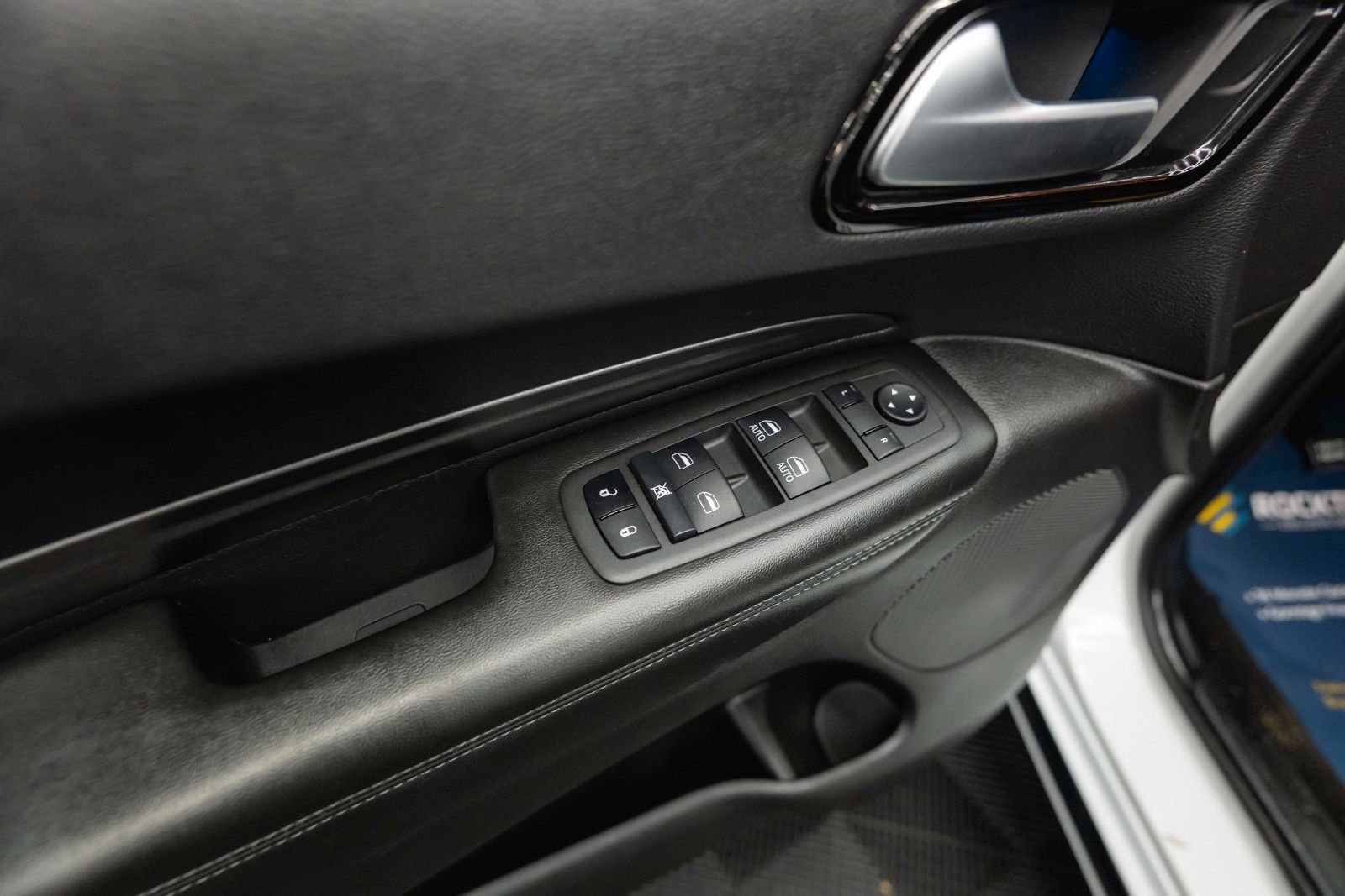 Fahrzeugabbildung Dodge Durango 5.7 V8 R/T SRT 4x4 Night-Paket Modell 22