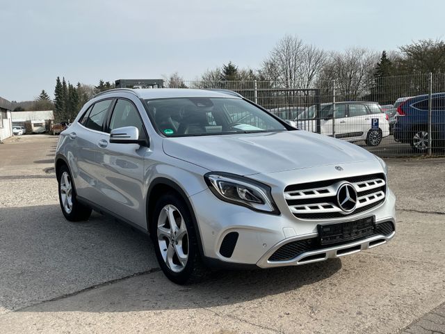 MERCEDES-BENZ GLA 180