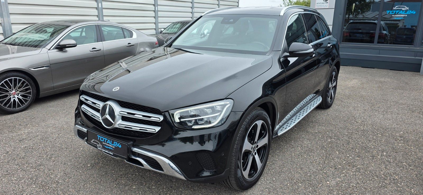 Mercedes-Benz GLC 220d 4Matic/Navi/LED/Kam/Leder/KeyLess/1Hand foto 2