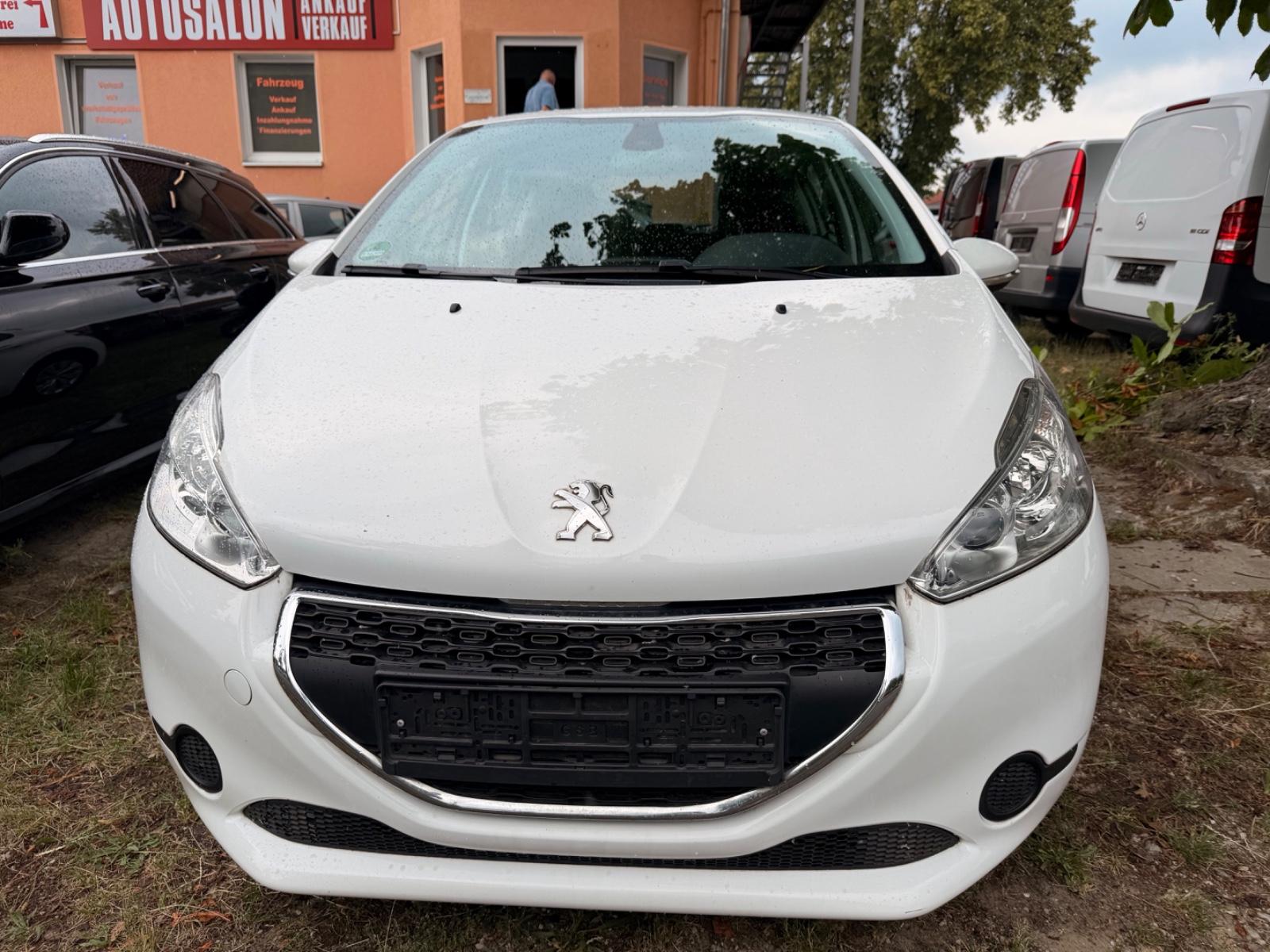 Peugeot 208 1.2 Automatik-Navi-Zahnriemen NEU