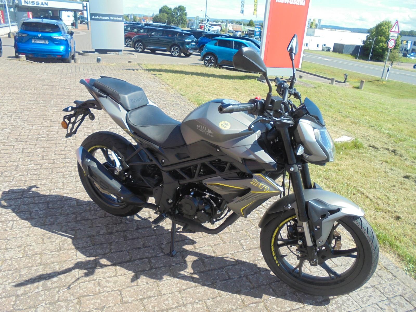 Benelli BN125