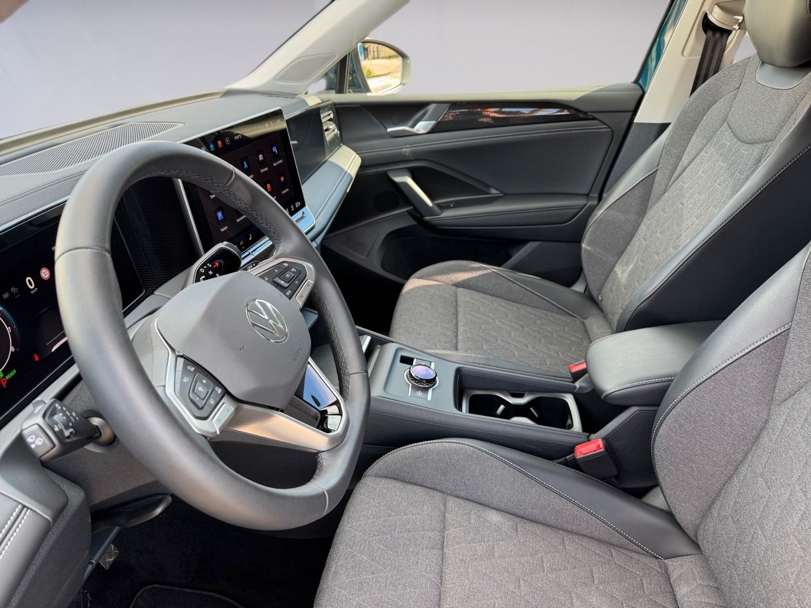 Fahrzeugabbildung Volkswagen Tiguan 1.5 eTSI Life