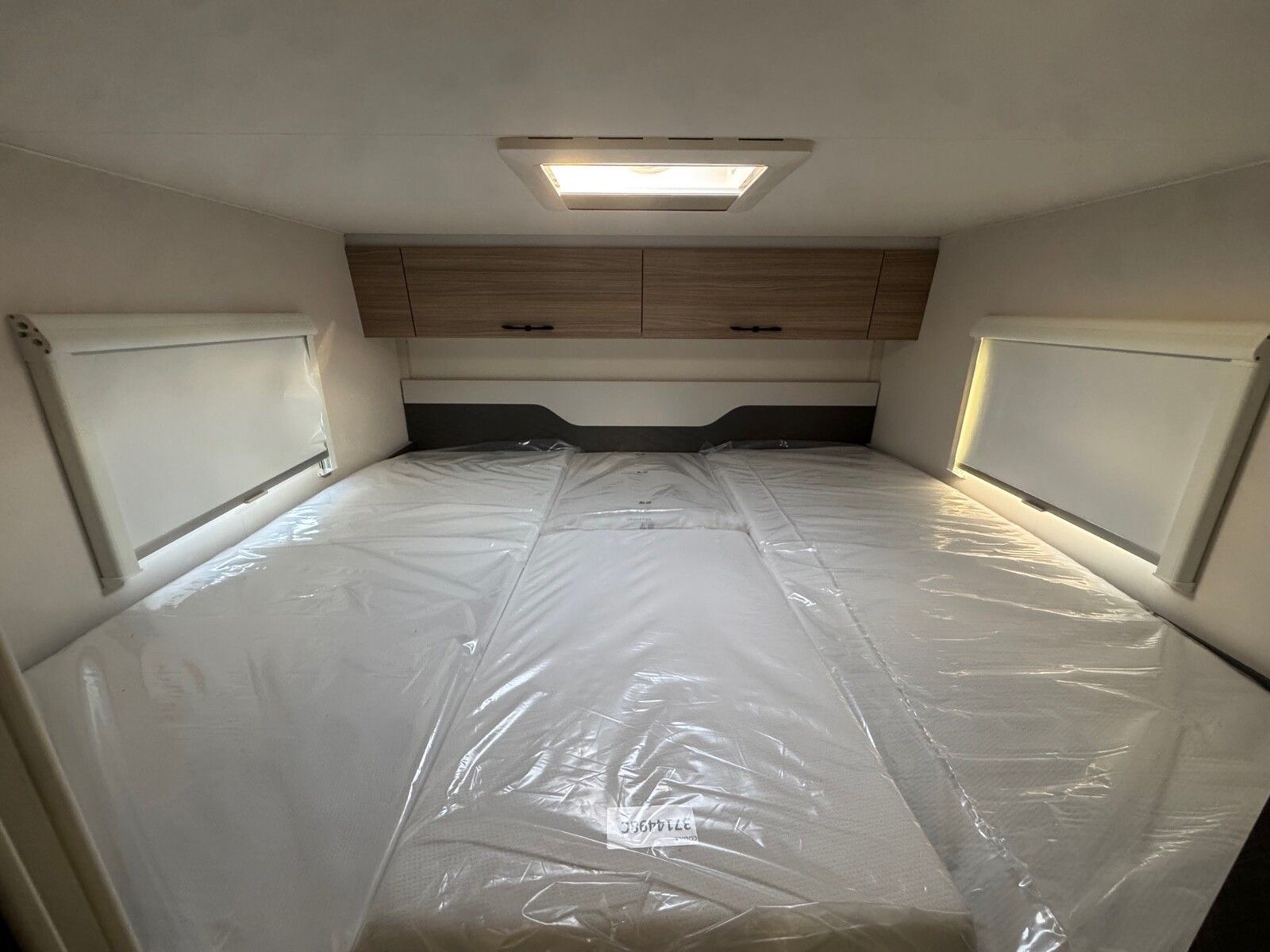 Fahrzeugabbildung Etrusco T-Modell Base 7.4 SBC Solar, Hubbett