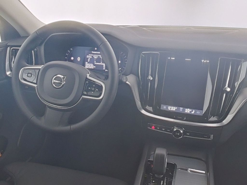 Volvo V60 B4 Plus Dark HUD Digitales Cockpit Memory Si foto 8