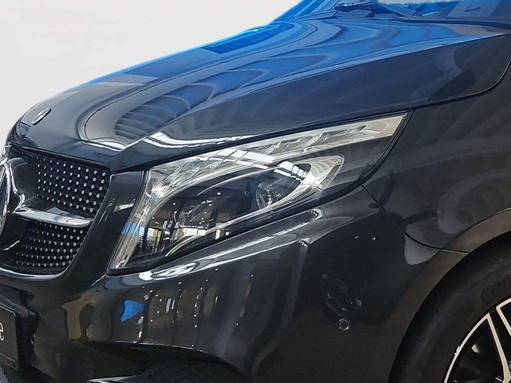 Fahrzeugabbildung Mercedes-Benz V 250 d Edition lang AMG 7 Sitze Standhz AHK LED