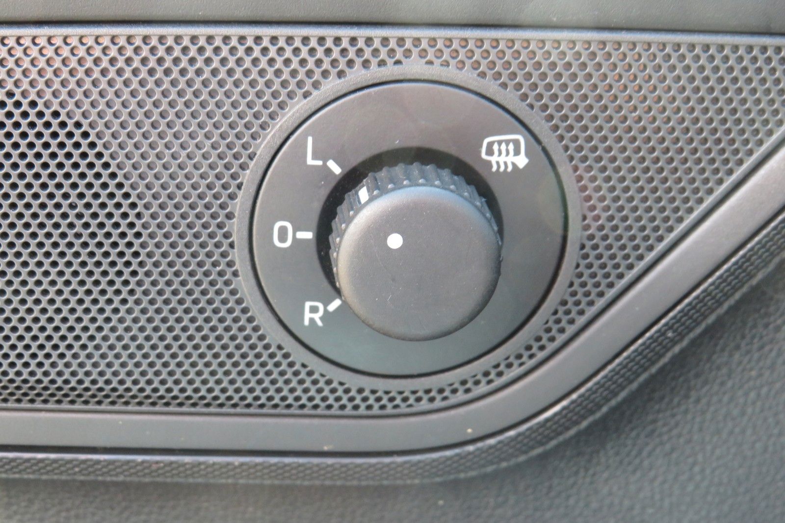 Fahrzeugabbildung SKODA Fabia Combi Ambition GJ SMART-LINK SITZH. NAVI 1