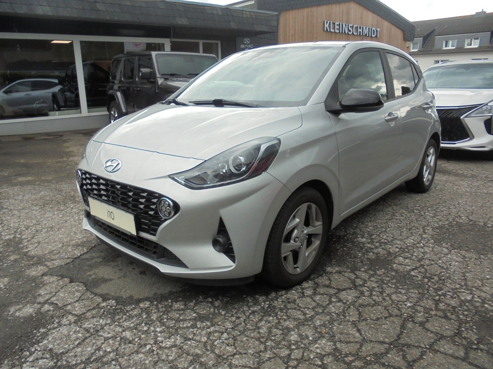 HYUNDAI i10