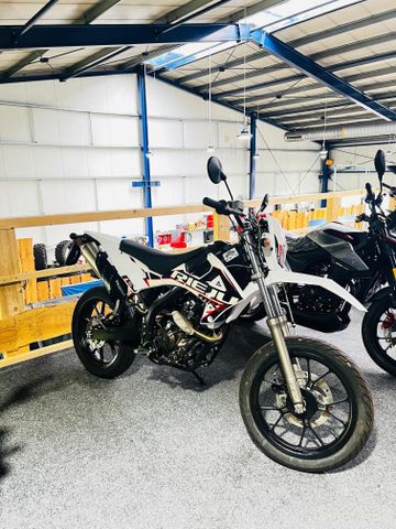 Rieju MRT 125i SUPERMOTO Euro 5