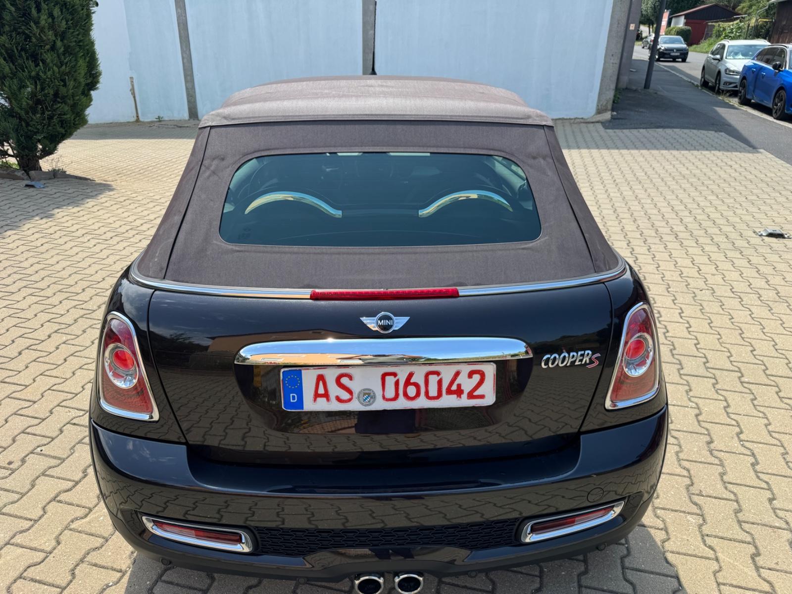 MINI Cooper S Cabrio Highgate Leder Bi-Xenon PDC Temp