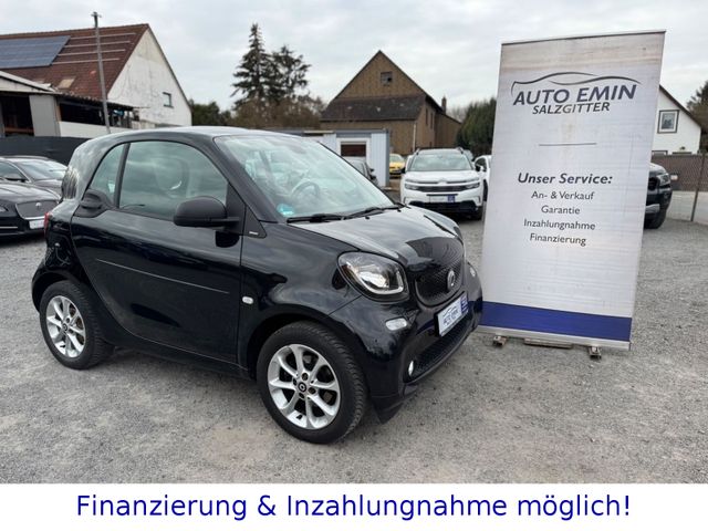 Smart ForTwo Coupe *GLASDACH,NAV,KLIMAAUTOMATIK!*