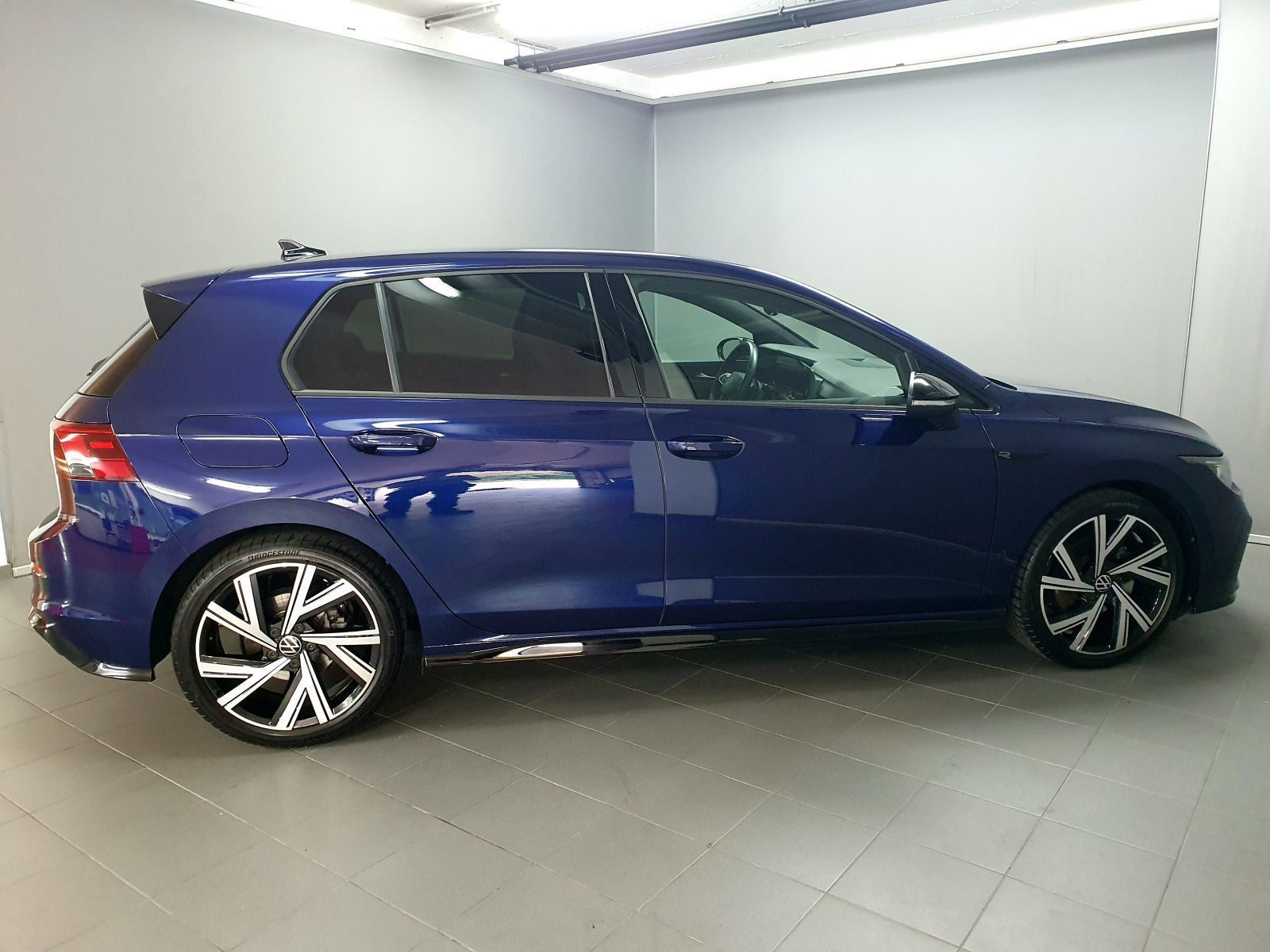 Volkswagen Golf VIII 1.5eTSI DSG R-Line AHK ACC LED Navi foto 3