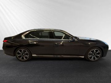 BMW 750 - 2