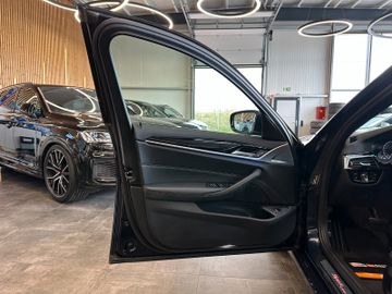 MYAUTOCENTER – Gebraucht- und Jahreswagen mit Werkstattservice in Pfaffenhofen BMW 520 *KEYLES*HEAD-UP*PANO*ACC*AHK*PDC(CAM)*