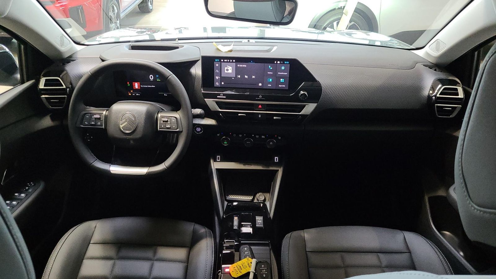 Fahrzeugabbildung Citroën e-C4 Max 156 PS AT