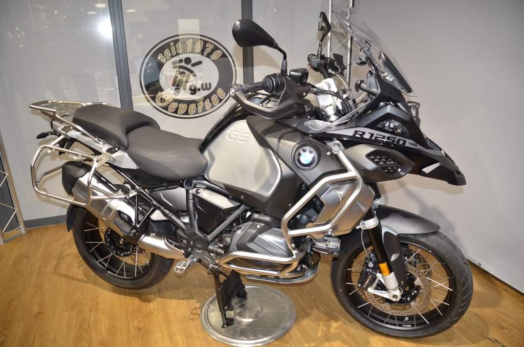 BMW R 1250 GS Adventure Triple Black/3 Pakete