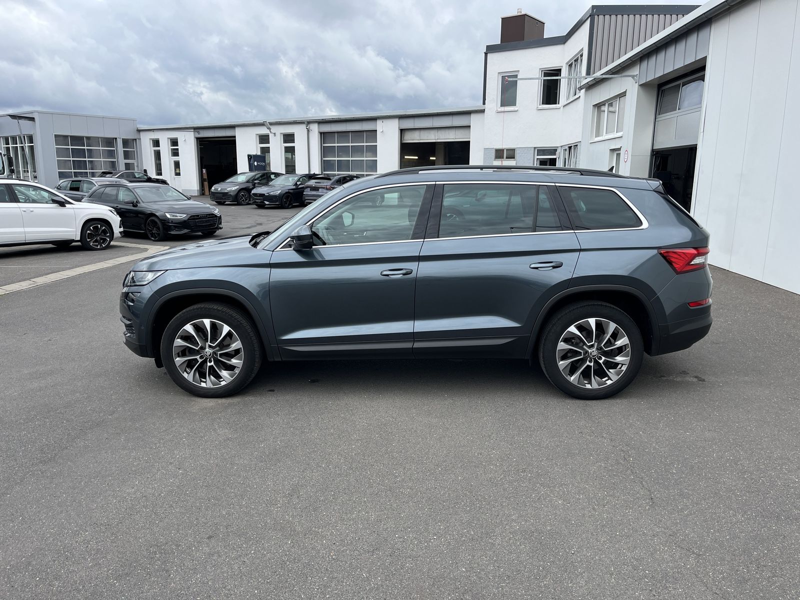 Skoda Kodiaq 2.0 TDI 4x4 DSG Clever 191€ m.20% Anz. AH imagem 3