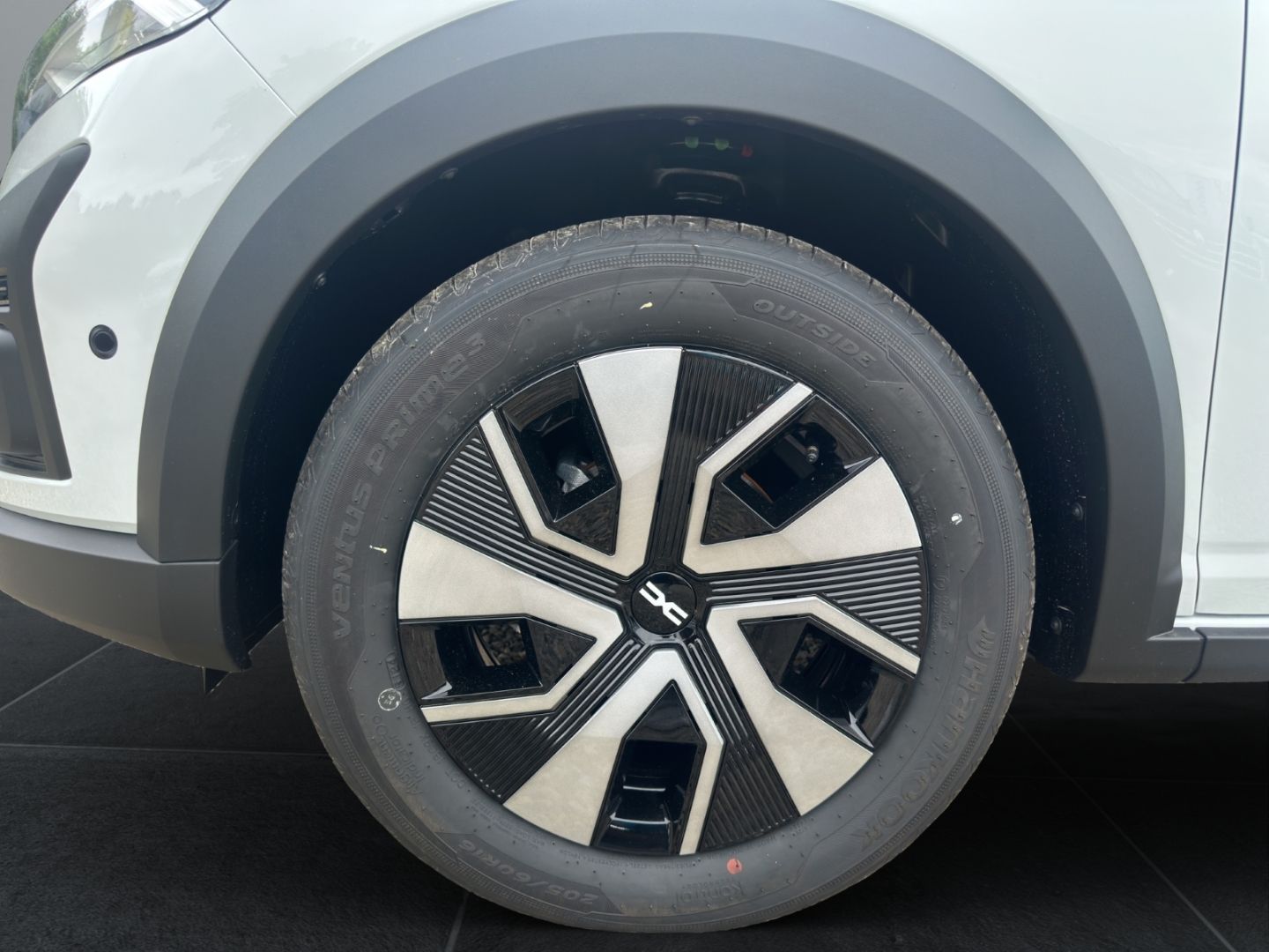 Fahrzeugabbildung Dacia Sandero III Stepway Expression 1.0 TCe 90 EU6e L
