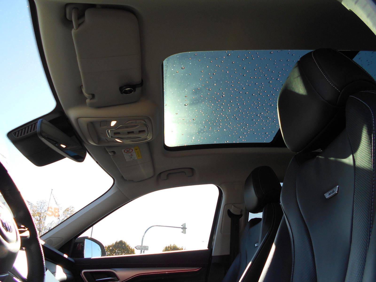 Fahrzeugabbildung MG Marvel R Luxury