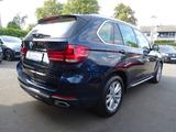 BMW X5 xDrive 40 d 2.HAND PANO LEDER NAVI KAMERA AHK - BMW X5: 4d