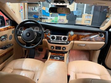 2010 ROLLS-ROYCE GHOST 照片 1