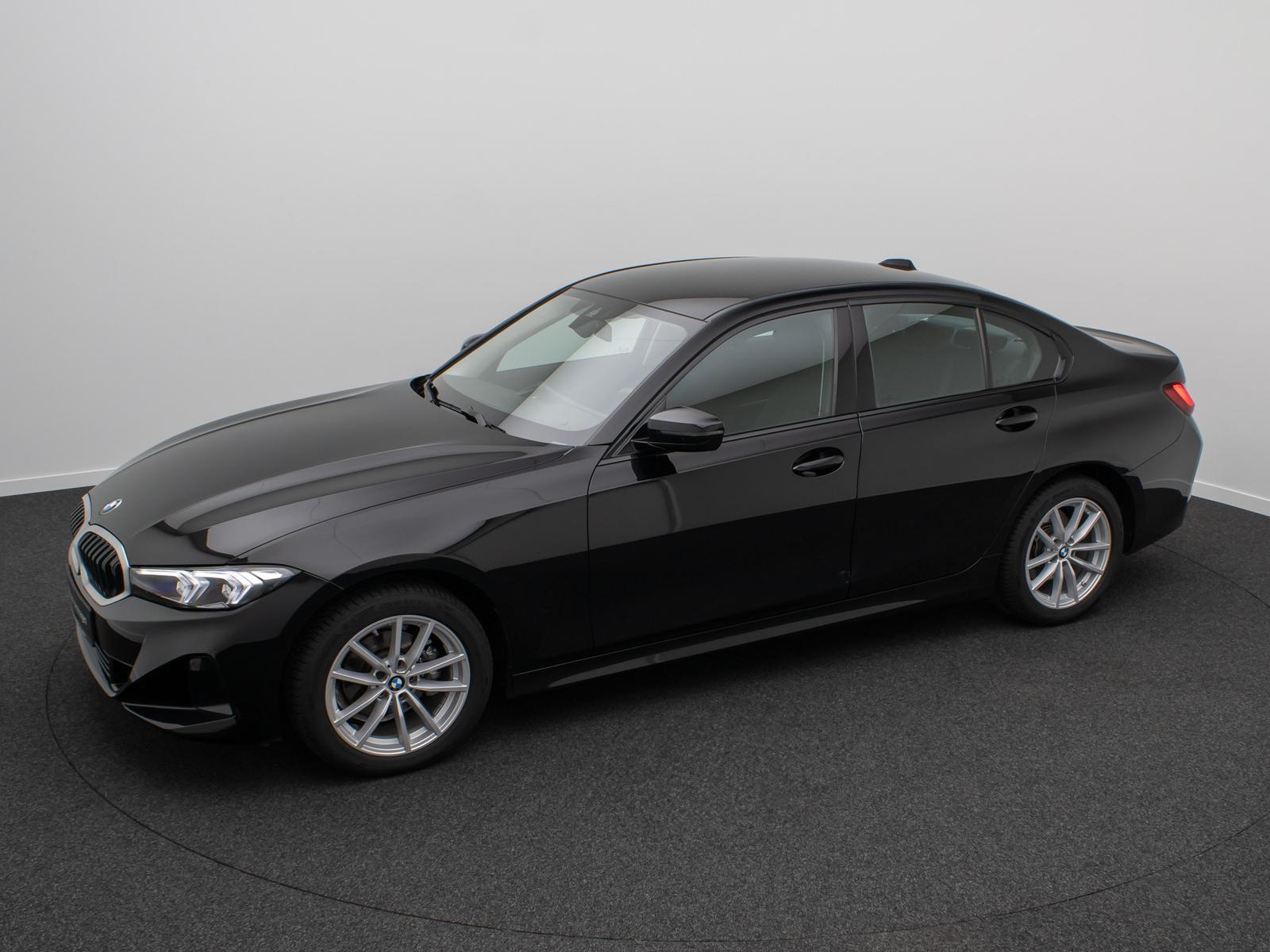 BMW 318i  Widscreen PDC GeschwindigReg DAB Cockpit+