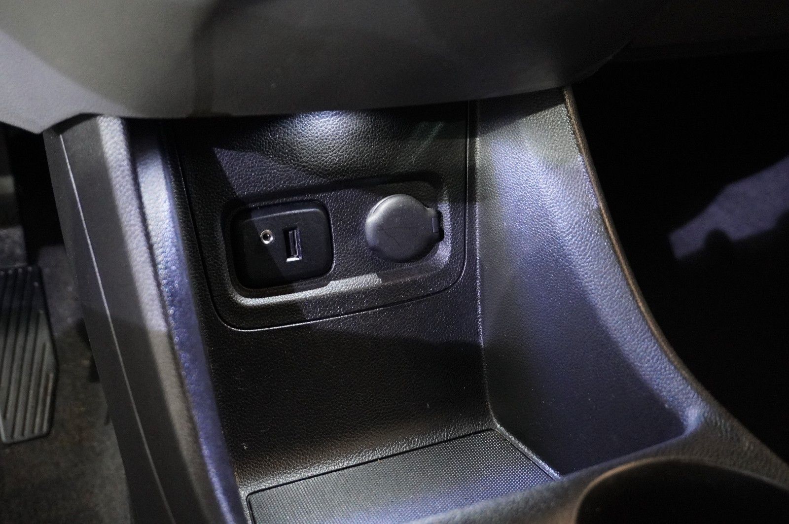 Fahrzeugabbildung Opel Karl 1.0 INNOVATION SHZ/KLIMAAUTOMATIK/ALU