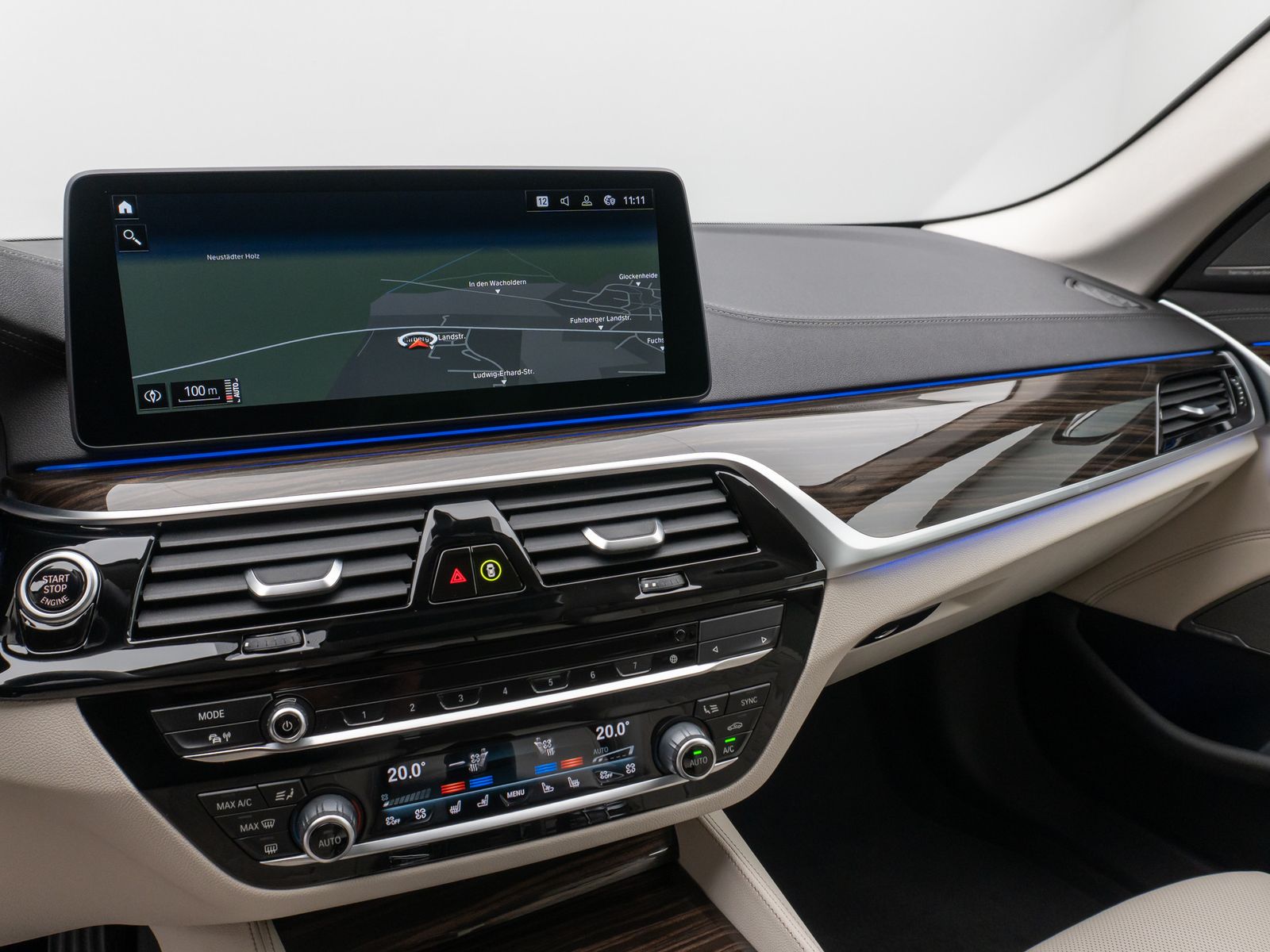 Fahrzeugabbildung BMW 530i Luxury Line Kamera Laser HUD DAB H/K SoftCL