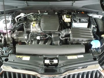 Bild 13 Skoda Fabia Sondermodell Kamera PDC Sitzheiz LED ALU