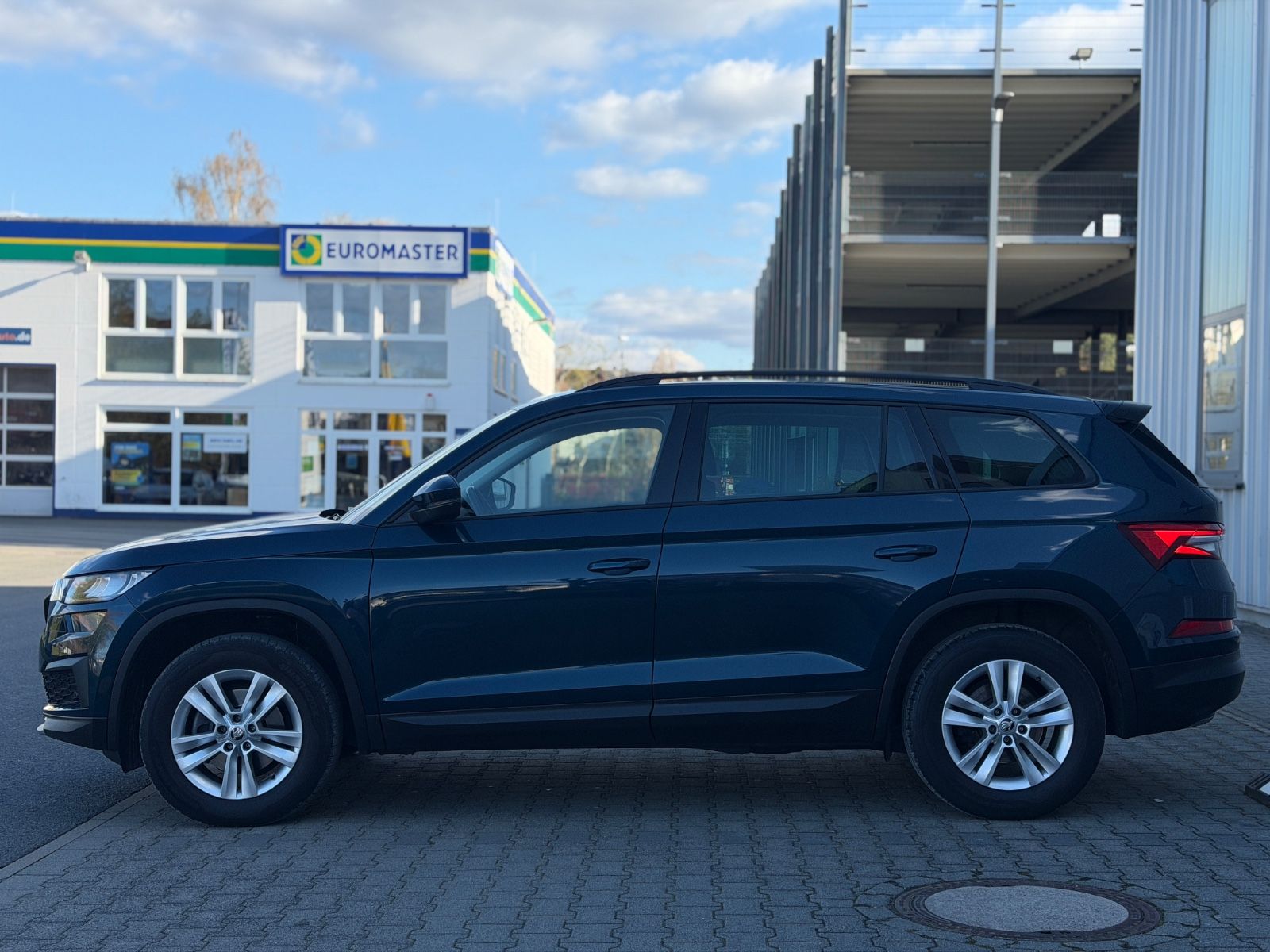 Skoda Kodiaq DSG Ambition LED Pano Ambilight foto 9