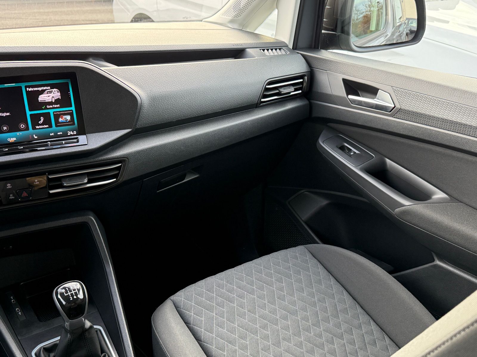 Fahrzeugabbildung Volkswagen Caddy Life Maxi 7-Sitzer ACC Blis DAB PDC SHZ