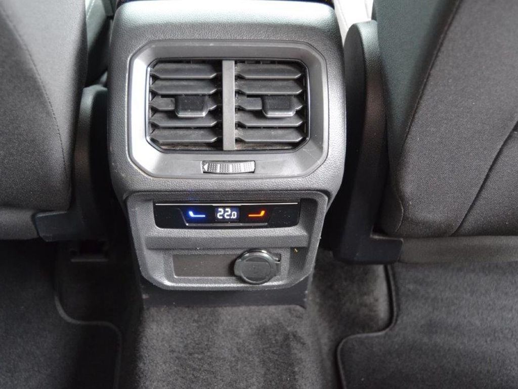 Tiguan 2.0 TDI 4Motion DSG IQ.DRIVE/AHK/18-ZOLL/