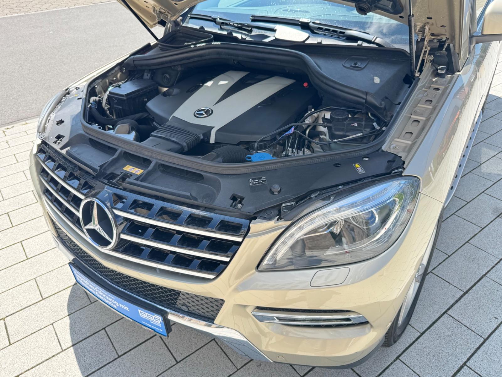 Mercedes-Benz ML 350 CDI BlueTec *AHK*RÜCKFAHRK*ELEKTRSITZ*