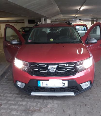 Dacia Sandero TCe 90 S/S Easy-R Stepway Celebratio...