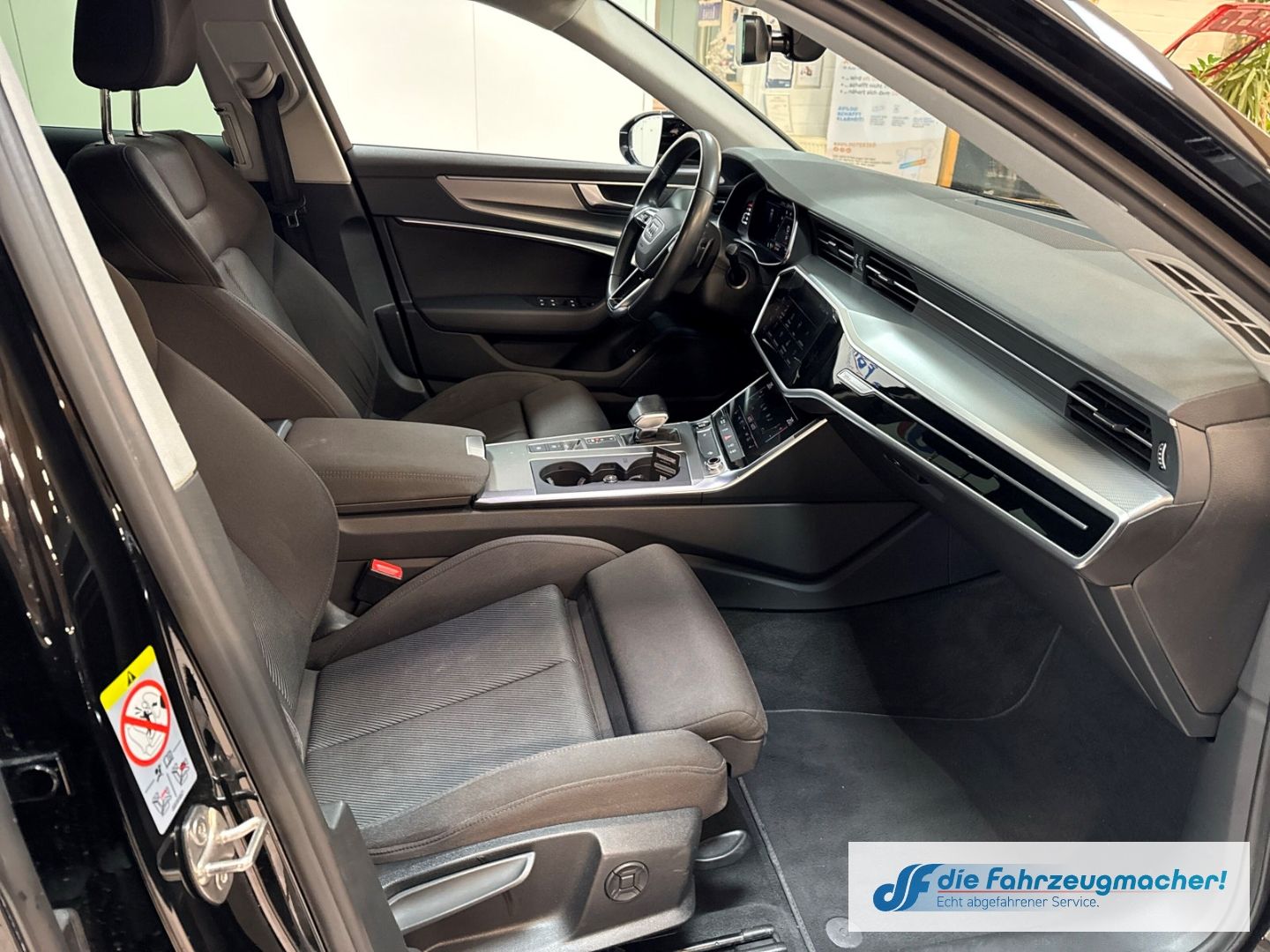 Fahrzeugabbildung Audi A6 Avant 35 TDI sport Navi Digitales Cockpit LED