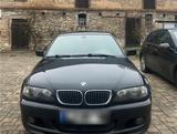 BMW 320i schwarz - BMW 320 aus 2004: Kombi, 320i