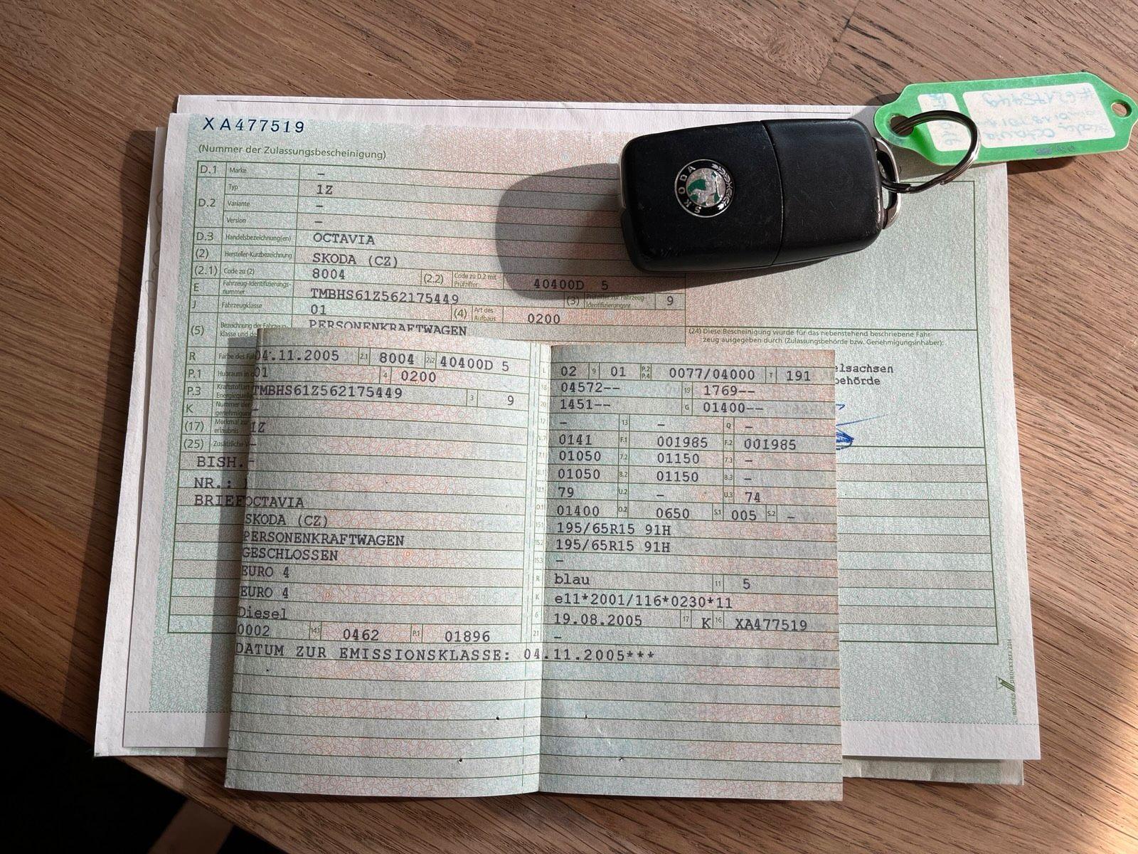 Skoda Octavia 2005 — photo 11