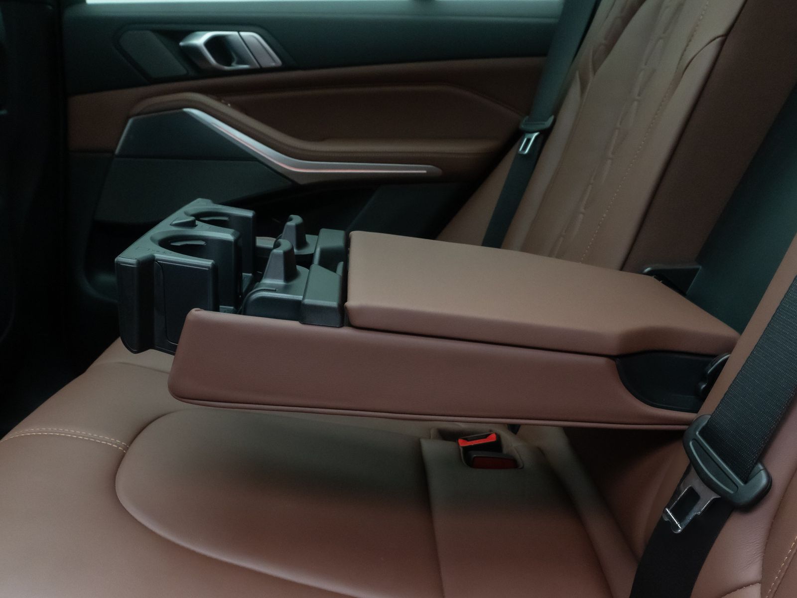 Fahrzeugabbildung BMW X5 xD40d M Sport AHK 360&deg; H/K Panorama Laser 22"