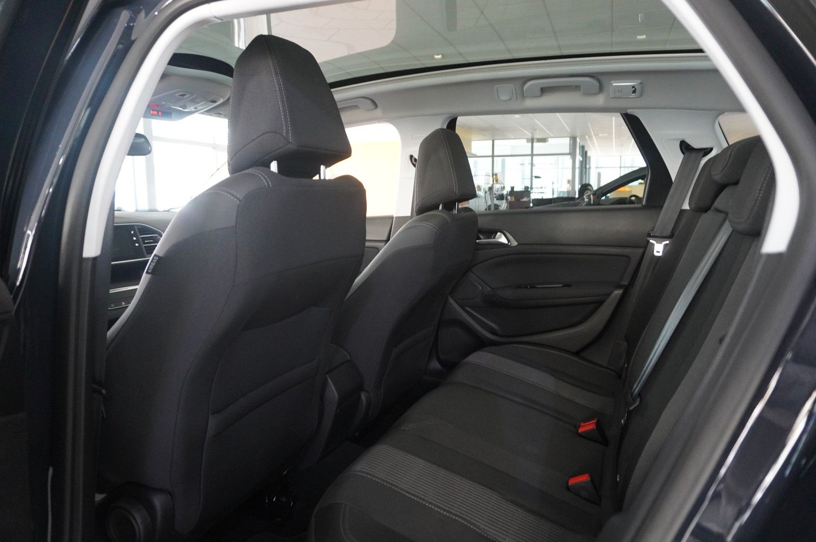 Fahrzeugabbildung Peugeot 308 SW 1.5D ALLURE BUSINESS NAVI/LED/PANO/KAMERA