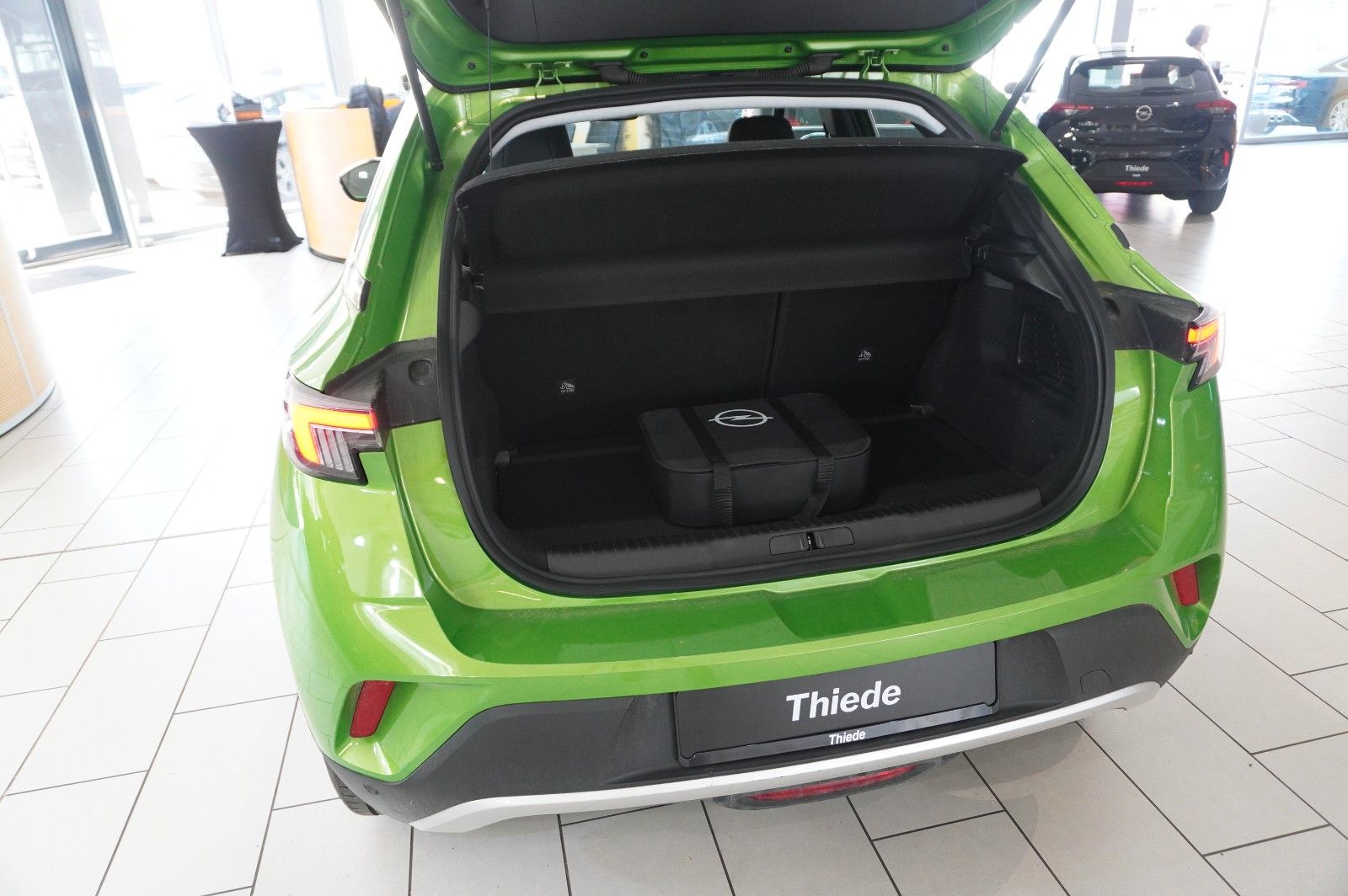 Fahrzeugabbildung Opel Mokka-e ELEGANCE 3-PHASIG NAVI/LED/KAMERA/SPORT