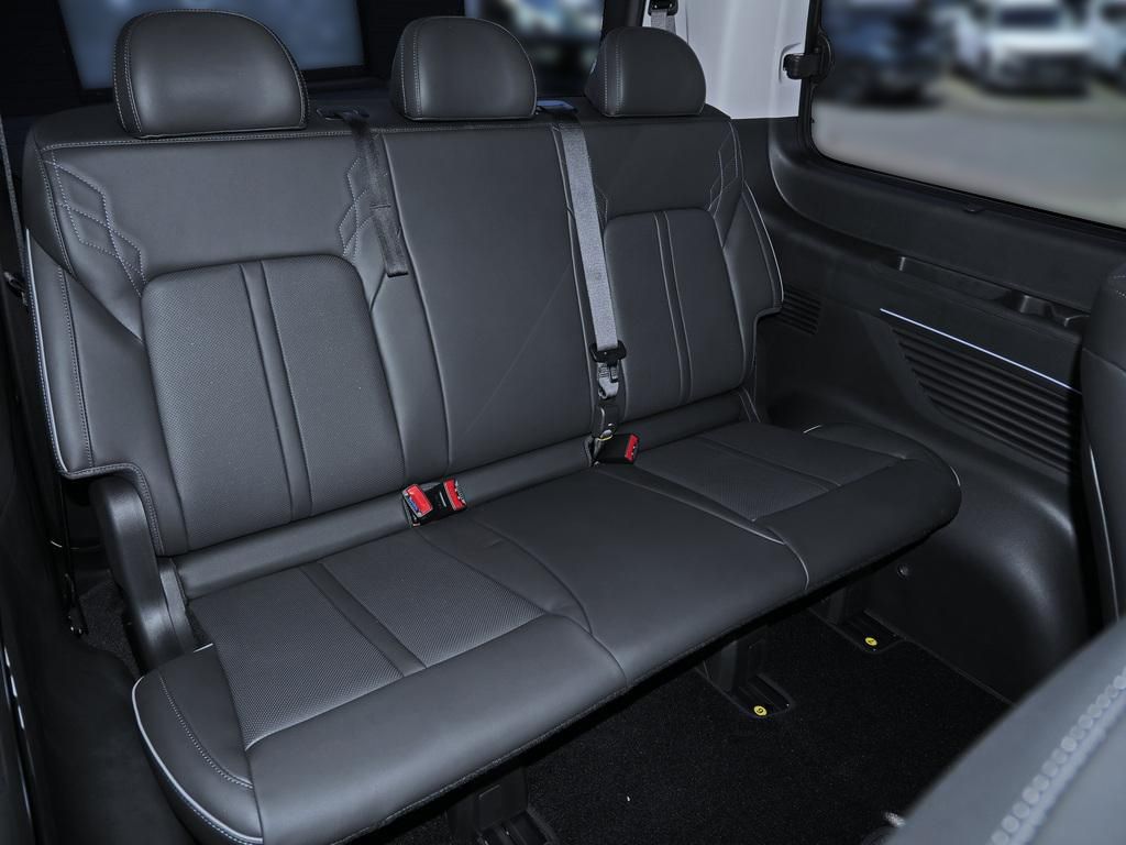 Fahrzeugabbildung Hyundai STARIA HEV 7-Sitzer Signature Panoramadach