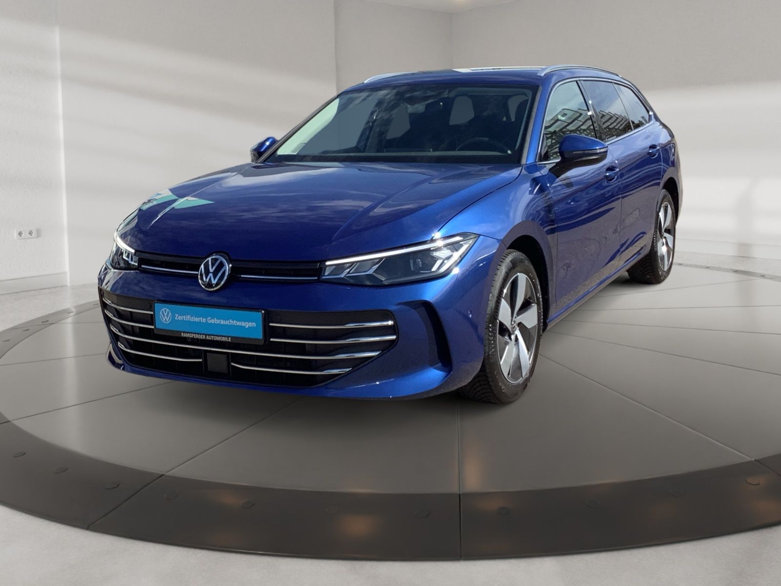 Volkswagen Passat Variant 1.5 eTSI DSG Business ACC LED Nav foto 2
