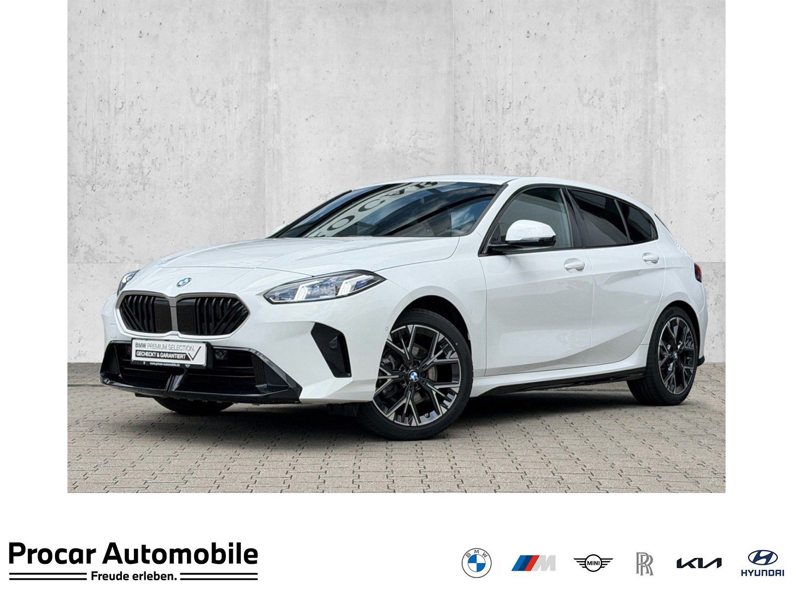 BMW 120 MSport DA+ PA RFK Shz CarPlay AdapLED 18" LM