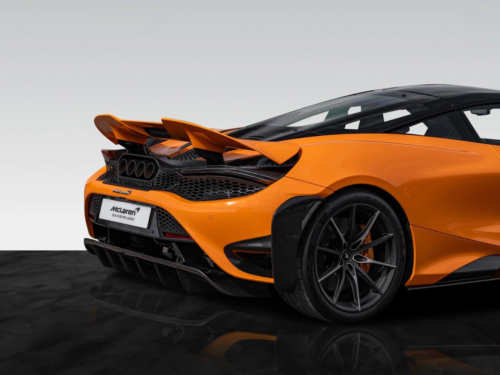 McLaren 765LT Coupé | Racing Seats | Engine Window