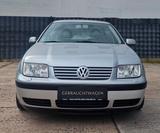 Volkswagen Bora 1.6 Edition/Klima - Volkswagen Bora aus 2001