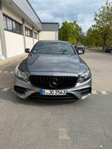 Mercedes-Benz Mercedes Benz E450 AMGLine  Junge Stern Garantie - Mercedes-Benz E 450: 5 Türen