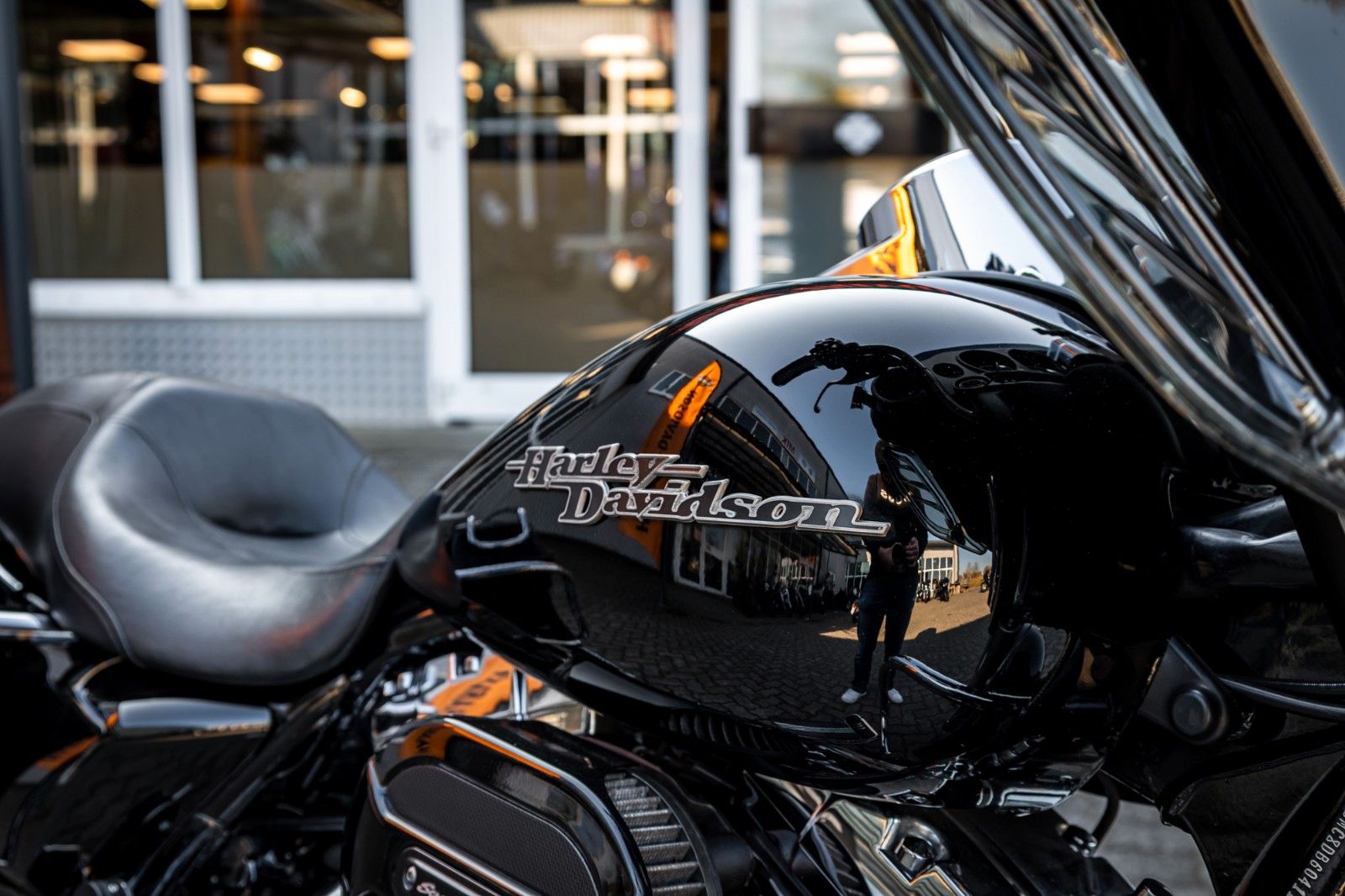 Fahrzeugabbildung Harley-Davidson FLHX Street Glide 103 cui - KERN-AUSPUFF
