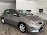 Toyota Auris Start Edition - Toyota Auris mit Benzin-Antrieb: Kombi