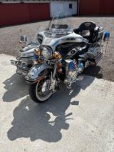 Harley-Davidson Flhtcui and sidecar - GESPANN