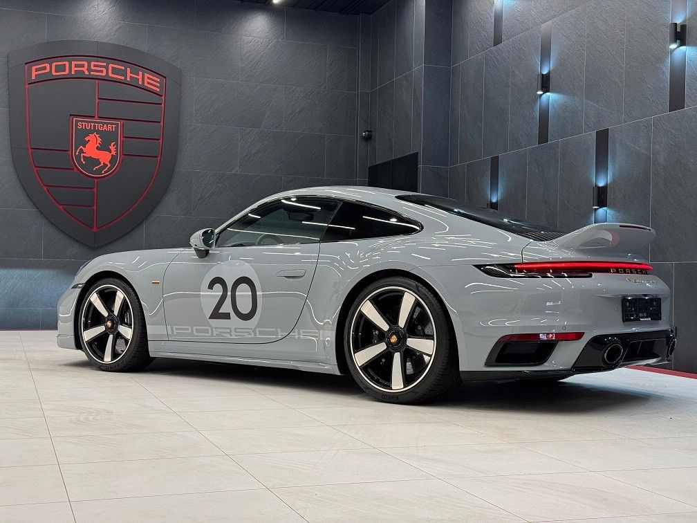 Image of Porsche 992